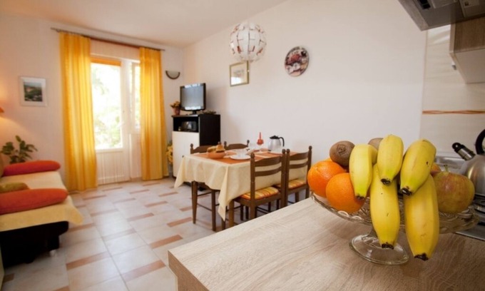 Vrbnik Apartment | Seaview Apartment in Vrbnik with Terrace and Free WIFI