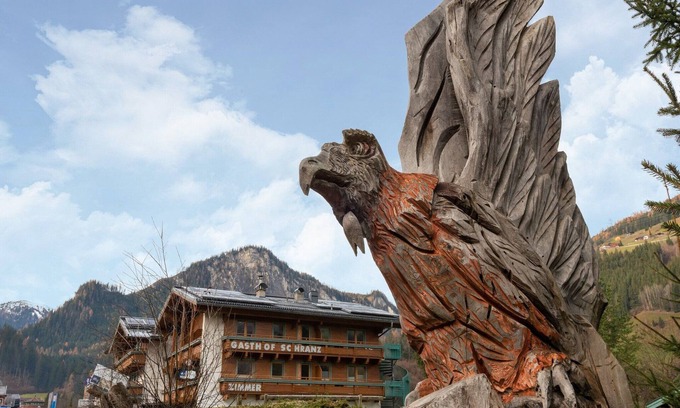 Wald im Pinzgau Apartment | Relaxing Apartment in Wald im Pinzgau with Sauna & Pool