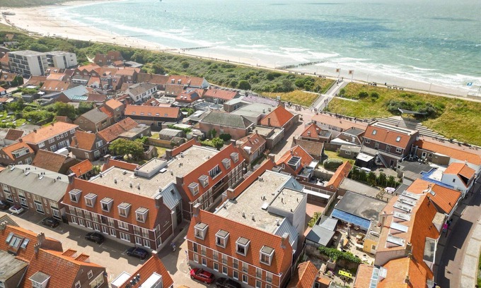 Zoutelande Apartment | Beautiful Apartment in Zoutelande Near Centre & Beach