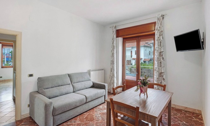 Bomerano Apartment | Apartment 'Ischia Con Terrazza' with Private Terrace, Shared Garden and Wi-Fi
