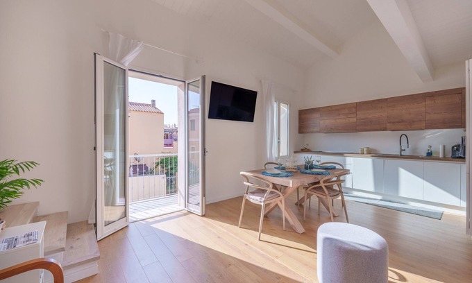 Santa Teresa di Gallura Apartment | Oceanfront Apartment 'Rena Bianca' with Balcony & Wi-Fi