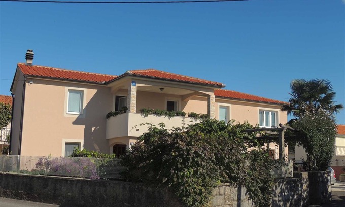 Gabonjin Apartment | Cozy Apartment Ivan D. 1 with Balcony & Pet-Friendly Amenities