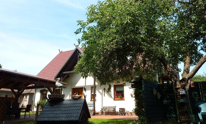Burg-Dorf Apartment | Apartment Jarick - Apartment, 1 bedroom, living room with kitchen and dining area, shower/WC