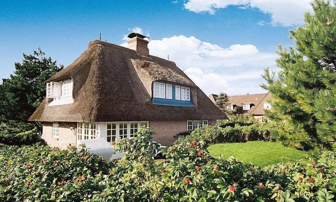 Kampen Apartment | Pet-Friendly Apartment Käptn Cook: Perfect for Your Stay