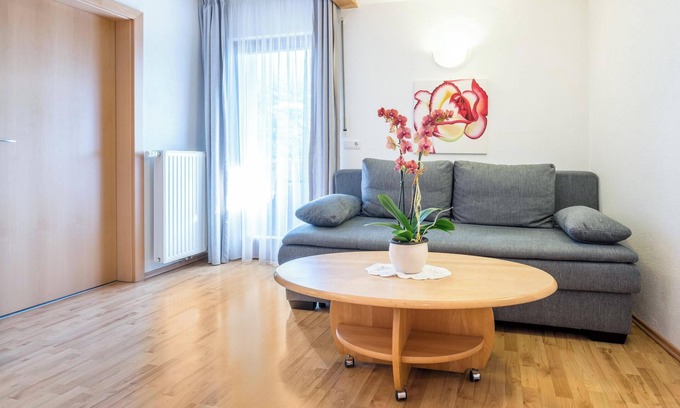 Naz Apartment | Relax at Klementhof Nr 7: Mountain View & Pool Oasis