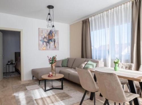 Kraljevec Sesvetski Apartment | Family-Friendly Apartment Kona with Perfect 10/10 Rating