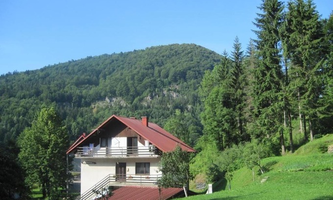 Lokve House | Guest Rated 10/10: Apartment Kremžar Lokve with Kitchen