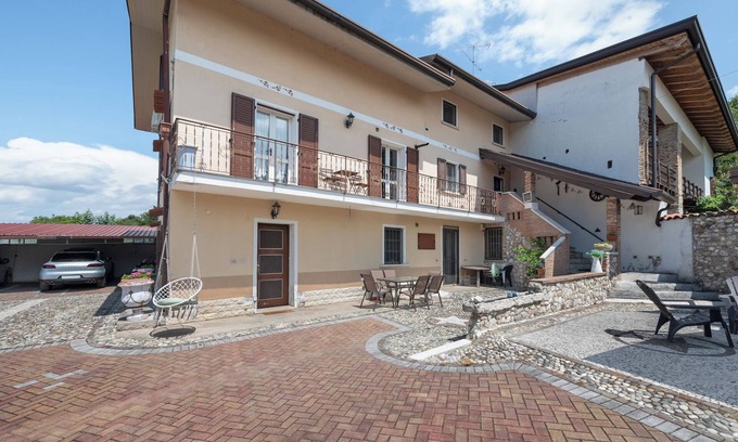 Lonato del Garda Apartment | Apartment 'La Corte Delle Fate' with Shared Pool, Shared Garden and Wi-Fi