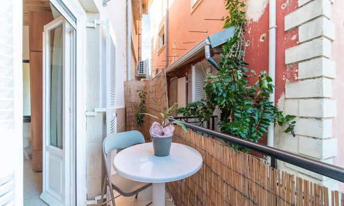 Notos Apartment | Relaxing Apartment "La Pazzeli Groundfloor" with Sea Views