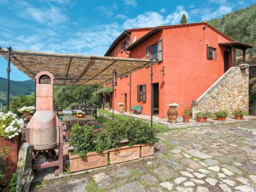 Buti Apartment | Pet-Friendly Apartment La Sorgente with Pool & Fireplace