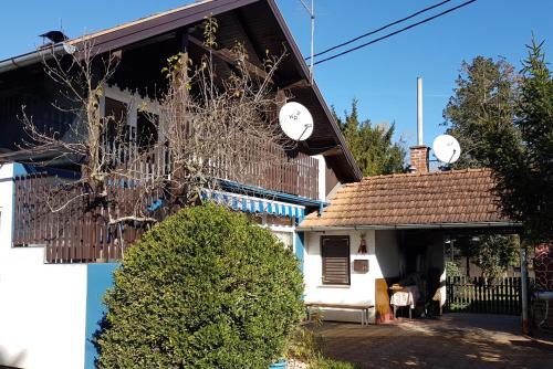 Drnje Apartment | Ocean View Apartment Labud - Guest Rated 10/10 with Breakfast