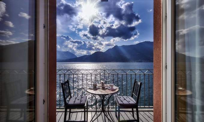 Bellano Apartment | Beautiful 'Lago Sereno' Apartment with Lake View & Balcony