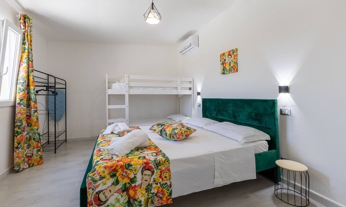 Granelli Apartment | Oceanfront Apartment "Laguna Blu" with Private Terrace & Wi-Fi