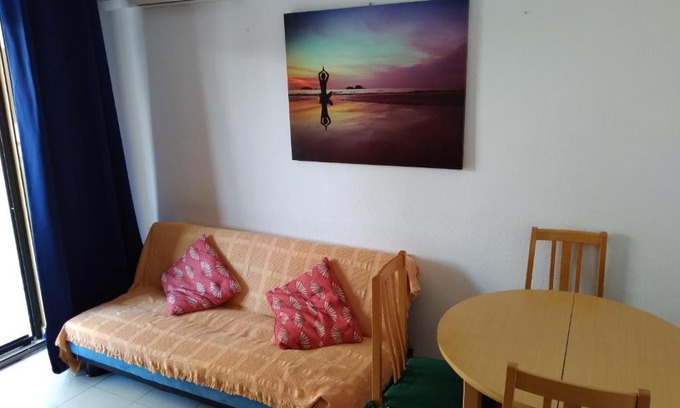 El Chaparral Apartment | Budget-Friendly Apartment Laguna with Oceanfront Pool