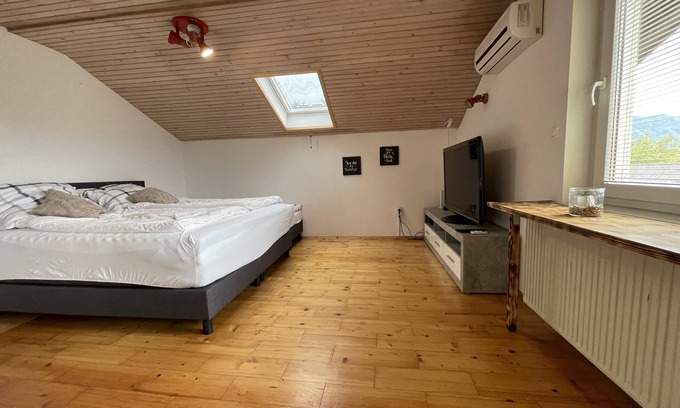 Bled Apartment | LakeBled Apartment with Castle View - Guest Rated 10/10