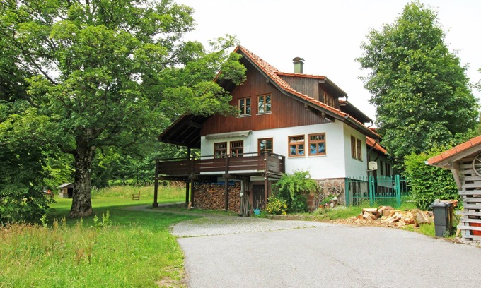Freudenstadt Apartment | Guest Rated 10/10: Apartment Landhaus Graf with Kitchen & Pets