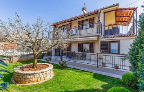 Valbandon Apartment | Inviting Apartment in Fazana with Family-Friendly Features