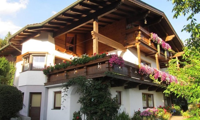 Ellmau Apartment | Discover Apartment Lavender: Ocean View, Family-Friendly Stay