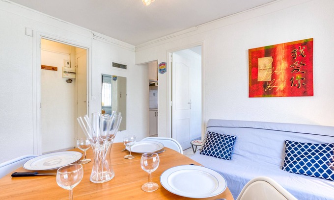 Palavas-les-Flots Apartment | Cozy Apartment "Le Cocoon" with Ocean View & Pet Friendly