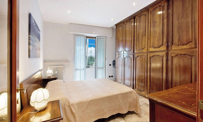Albissola Marina Apartment | Seaside Apartment 'Le Vele' with Shared Garden & Balcony