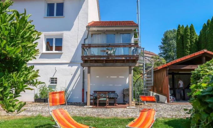 Nentershausen Apartment | Cozy Lake View Apartment Leon with Spa and Breakfast