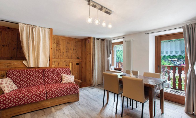 Degioz Apartment | Beautiful 'Les Cles - Achillea' with Mountain View & Balcony