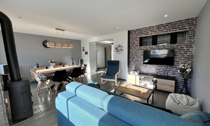 Barcelonnette Apartment | Family-Friendly Mountain View Apartment with Outdoor Access