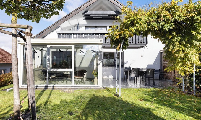 Muensingen Apartment | Elegant Apartment Lilie: 3 Bedrooms, Pet-Friendly Escape