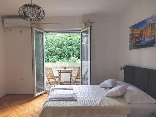 Babilonija Apartment | Top-Rated Apartment LIM with Ocean View & Family Amenities
