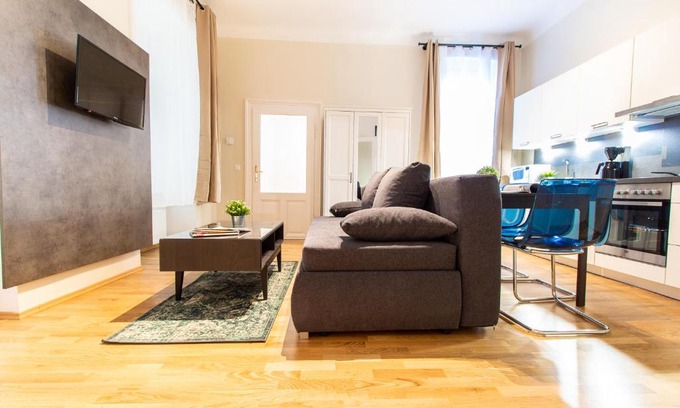Neubau Apartment | Family-Friendly Apartment Lindengasse with Great Reviews