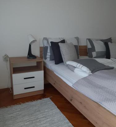 Brzi Brod Apartment | Cozy Apartment Ljiljan 2 in Niš - Highly Rated for Families