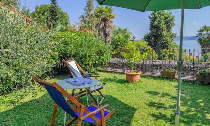 Belgirate Apartment | Cozy Oceanfront Apartment Lo Scoiattolo – Guest Rated 8/10