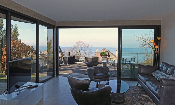 Thonon-les-Bains Apartment | Serene Apartment with Lake Geneva Views and Pool Access