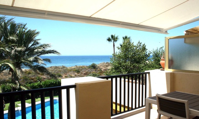 Nikki Beach Apartment | Beachfront Apartment with Breathtaking Sea Views & Pool