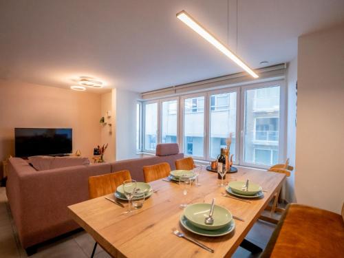 Blankenberge Apartment | Oceanfront Apartment La Marée with Lateral Sea View