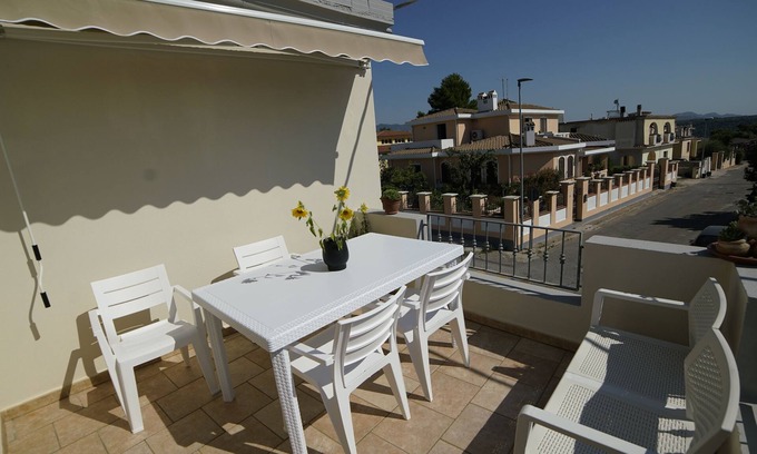 Orosei Apartment | Guest Rated: Apartment Luna e Sole with Family-Friendly Amenities