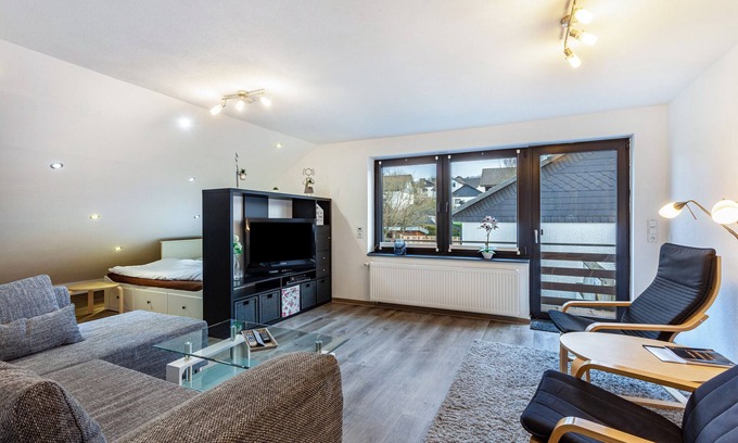 Ortsmitte Apartment | Cozy Apartment 'Lydias Ferienwohnung' with Balcony & Wi-Fi