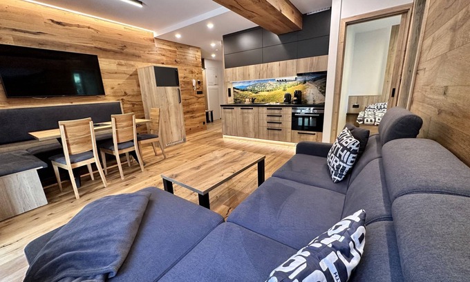 Pec pod Snezkou Apartment | Apartment Máj by Interhome
