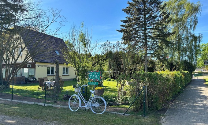 Molschow Apartment | Ocean View Apartment Mölschow - Rated 10/10 & Pet Friendly