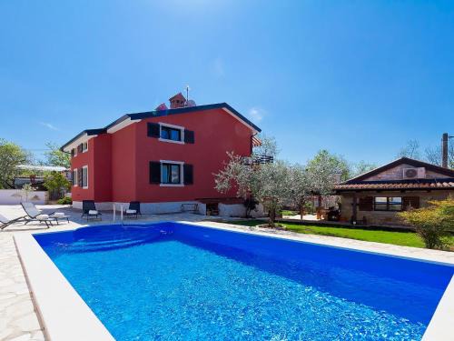 Valica Apartment | Perfect Getaway at Apartment Majda with Pool Access