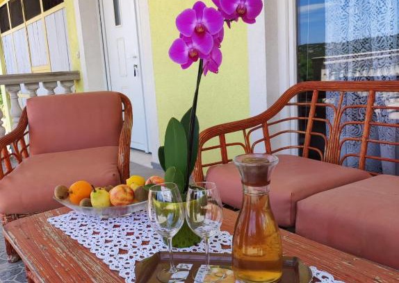 Dazlina Apartment | Family-Friendly Apartment Mali Duje with Top Guest Rating