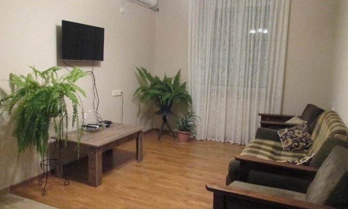 Kobuleti Apartment | Pet-Friendly Apartment Mandarina with Ocean Views & Breakfast