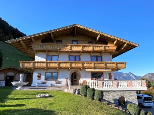Schlitters Apartment | Top-Rated Apartment Manuel: Family-Friendly Escape