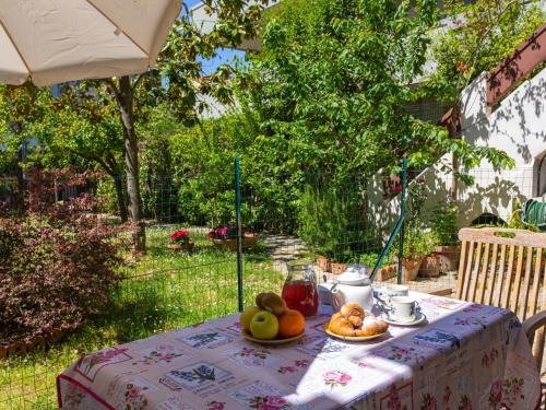 Francavilla al Mare Apartment | Oceanfront Apartment Mare Blu-1: Rated 9.5 by Guests