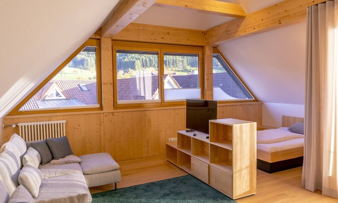 Elzach Apartment | Apartment 'Maria' with Shared Terrace, Balcony and Wi-Fi