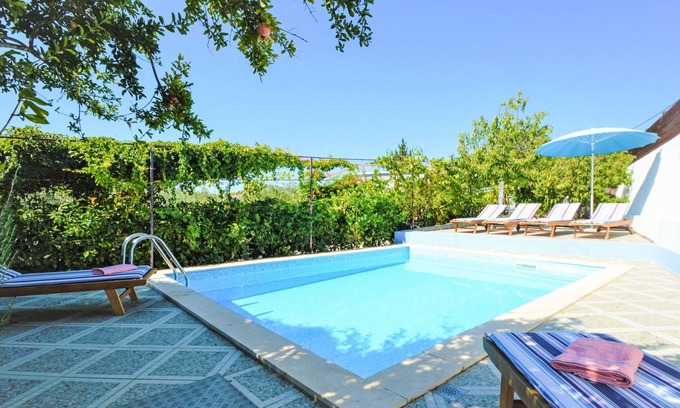 Bilice Apartment | Discover Apartment Marija: Oceanfront Retreat with Pool