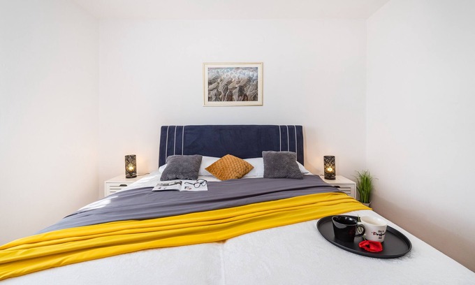 Novigrad Condo | Relaxing Apartment Marija in Novigrad with Spa & Hot Tub