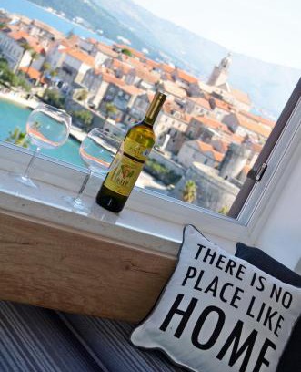 Cove Tri Zala (Zrnovo) Apartment | Child-Friendly Apartment Marina: Guest Rated 9.9/10