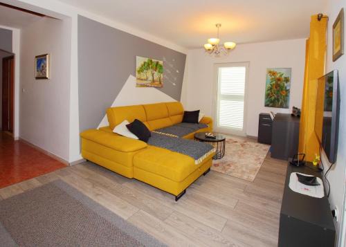 Cilipi Apartment | Family-Friendly Getaway at Apartment Marita, Rated 9.3/10