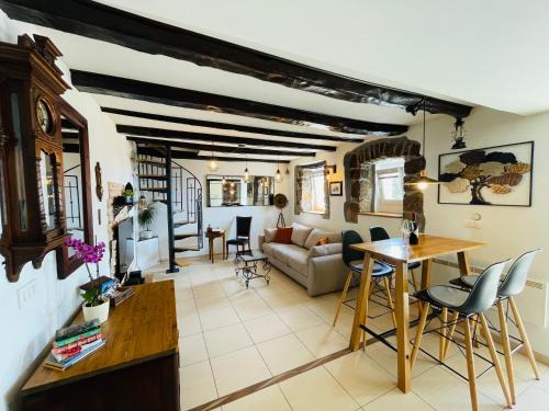 Rubesi Apartment | Discover Apartment Massimo: 4-Star Stay with Breakfast